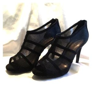 Black mesh like heels